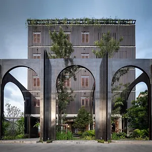 Gahn Khaolak Khao Lak