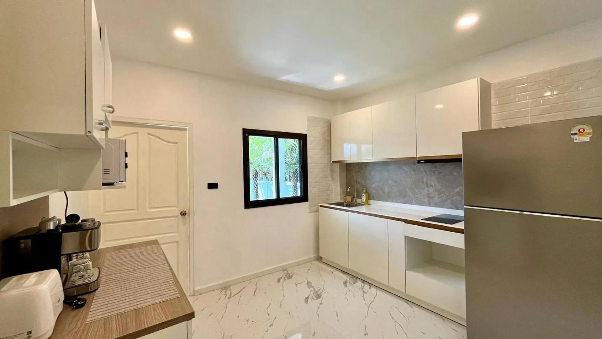 Khaolak Home - Large 16 Meters Lap Swimming Pool With 500Mbps Private Wifi Khao Lak
