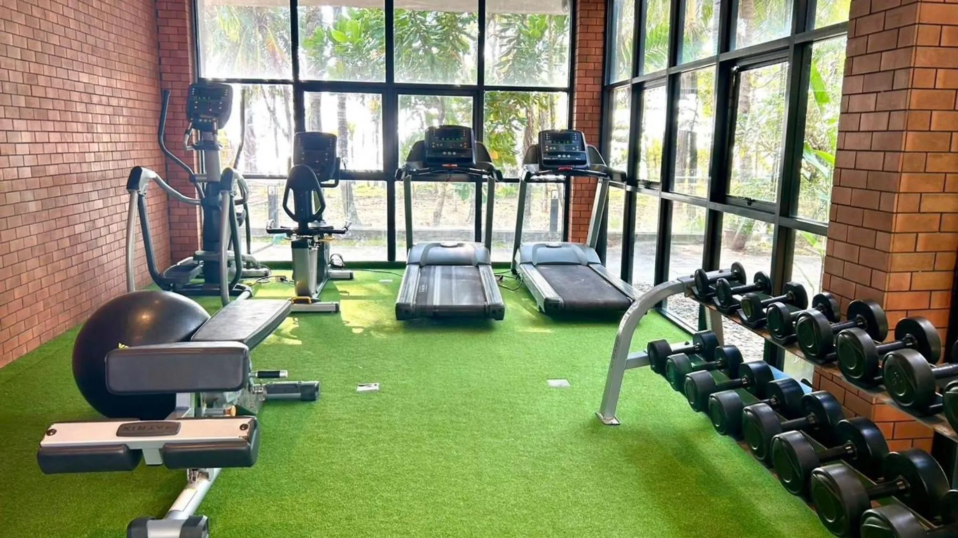 Khaolak Home - Large 16 Meters Lap Swimming Pool With 500Mbps Private Wifi Khao Lak Thailand